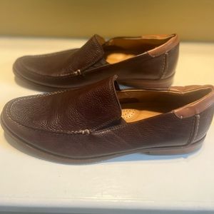Tommy Bahama 11.5